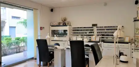 Eladó iroda földszinti, utcai, Budapest, IX. kerület 1 szoba 43 m² 51.35 M Ft