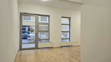 Eladó iroda földszinti, utcai, Budapest, IX. kerület 1 szoba 39 m² 41.72 M Ft