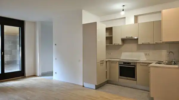 Kiadó újszerű téglalakás, Budapest, III. kerület 2 szoba 49 m² 260 E Ft/hó